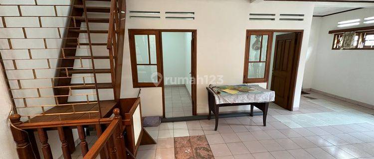 Rumah Kantor 2 Lantai Kawasan Dakota Istana Pasteur Regency 1