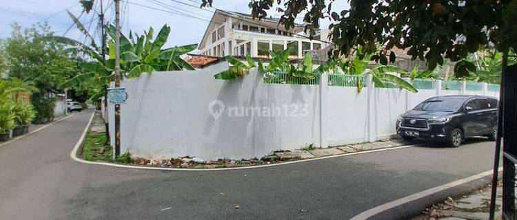 Rumah Di Cideng Belakang Burger King. Jl. Kesehatan Vii No. 12 Kelurahan Petojo Selatan , Kecamatan Gambir, Kota Jakarta Pusat 1