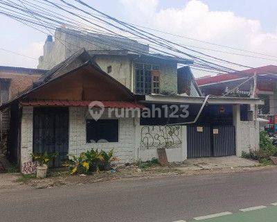  di Rumah pinggir jalan manggarai, sebelah POM BENSI MINANGKABAU. Jl. Padang Panjang No. 4, Kelurahan Pasar Manggis, Kecamatan Setiabudi, Jakarta Selatan, Setiabudi 1