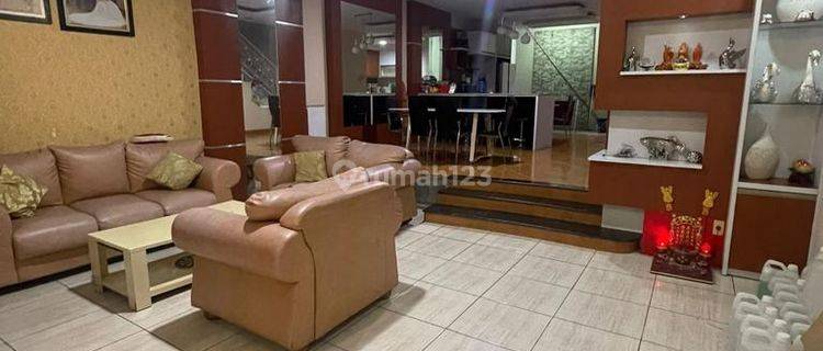 Dijual Cepat Komplek Griya Riatur Full Furnished 1