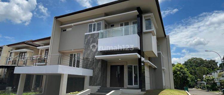 Rumah Hook Brand New High Ceiling Harga Terbaik Dekat Ke Tol 1