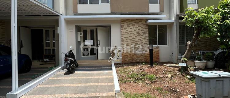 House in Thomson Gading Serpong cluster. 1