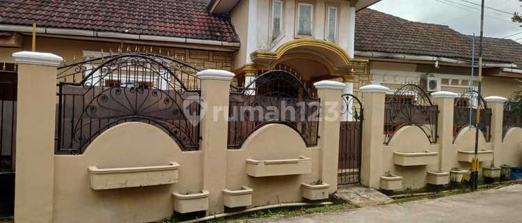 House Needs Renovation Unfurnished SHM on Jl Delima Setu Bekasi, Bekasi 1