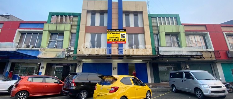 Disewakan Ruko Gandeng Grand Wisata 3 Lantai Siap Pakai Cocok Dijadikan Tempat Usaha Atau Kantor, Akses Langsung Tol Tambun Grand Wisata Bekasi 1