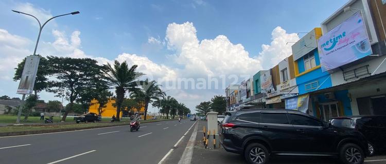 For Rent: Westfield 2-Storey Shop House, Spacious Free Parking, Toll Access to Tambun, 400 Meters from Living World Mall Grand Wisata Bekasi 1