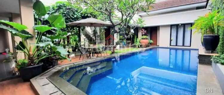 Luxury House with Swimming Pool in Cipete Area, South Jakarta 1