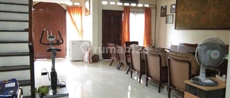 House Suitable for Business and Residence by Bintaro Sector 1 Roadside 1