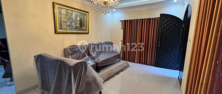 Flood-Free House Near Toll Access in Bintaro Area, South Jakarta 1