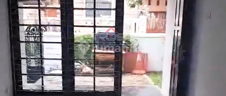 Well-Maintained Comfortable House Ready to Occupy in Camar, Sector 3 - Bintaro 1