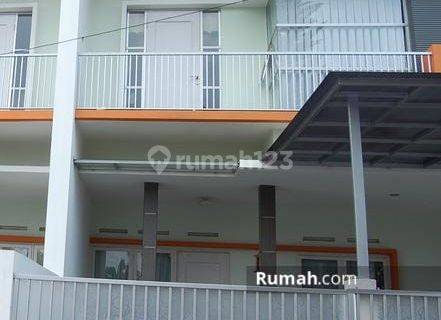 RUMAH MINIMALIS DALAM CLUSTER SEMBRANI ARCAMANIK 1