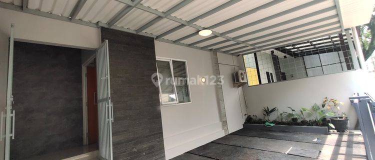 Rumah Cantik Minimalis Modern 2 Lantai di sayap Jalan Riau 1