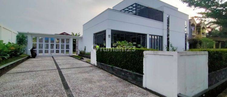 Rumah Cantik Di Lembang 2 Lantai Dengan Lahan 1000 M² Dekat Setiabudi 1