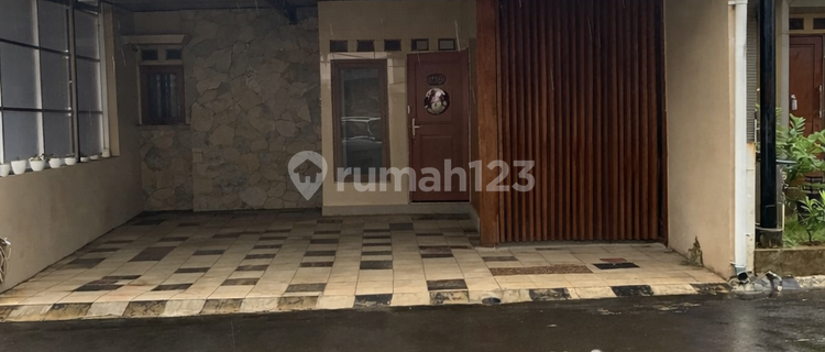 For Quick Sale! Modern Move-In Ready House in Bintaro Terrace Cluster, Fully Furnished 1
