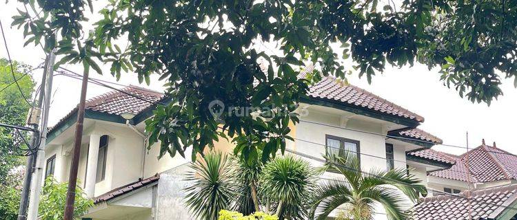 Dijual Rumah Bagus Hoek Nyaman di Bintaro Sektor 7 1