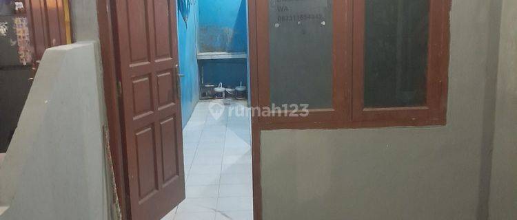 Rumah Dikontrakan 5 Menit Ke Summarecon Bekasi 1