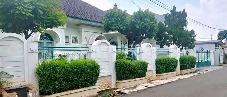 Rumah Bagus Luas 612 Meter Duren Sawit Pondok Kelapa 1