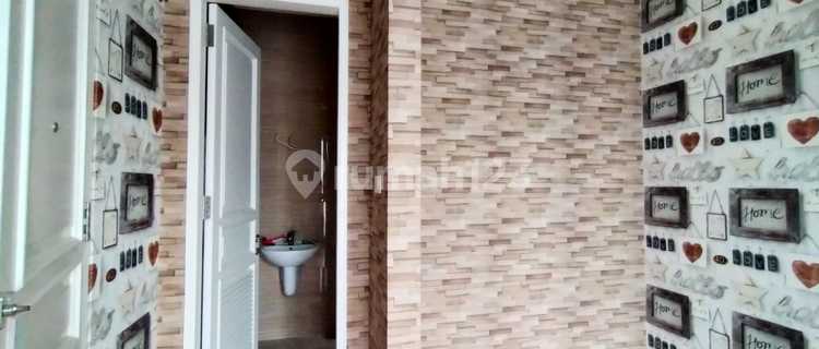 Dijual rumah cantik, baru  dan rapi di Cempaka Putih Tengah 1