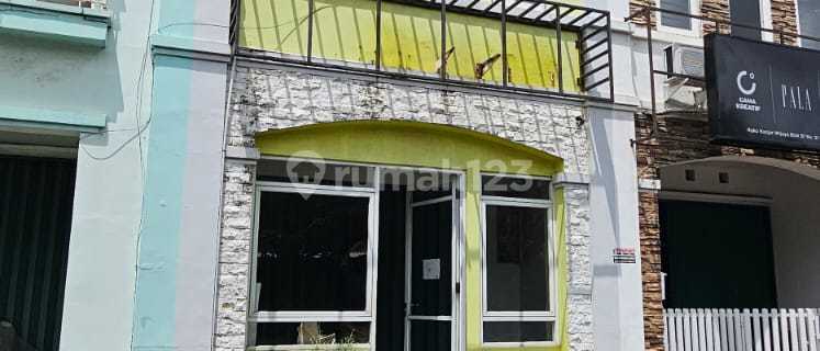 For Sale 2.5-Story Shop House in Banjar Wijaya, Tangerang 1