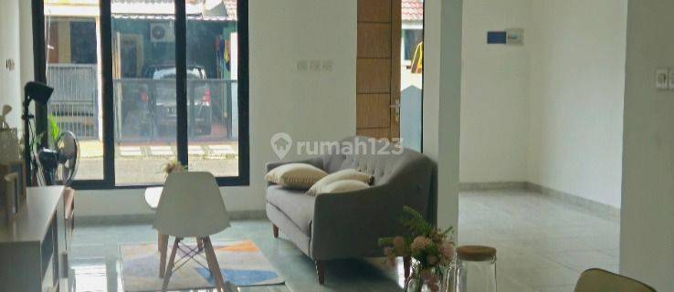 Rumah 2 Lantai Di Nusaloka Bsd Siap Huni  1