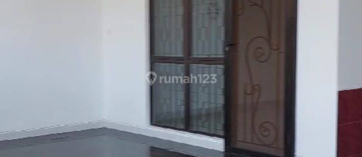 Rumah Sewa Cantik Di Nusaloka 1