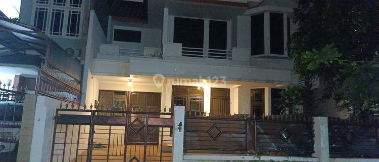 Rumah 2 Lantai di Sektor 1e Gading Serpong Tangerang 1