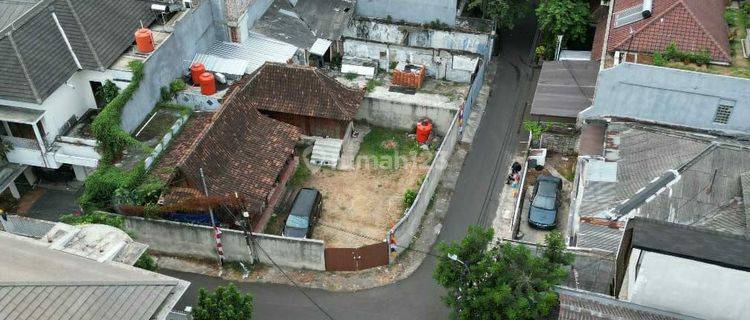 Rumah Hoek Hitung Tanah Di Jalan Cililin Dekat Senopati Area 1