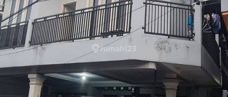 Rumah Kost Tebet 3 Lantai Ada 10 Kamar+ Ac 1