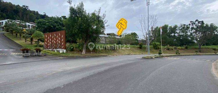 Kavling Boulevard Samping Agathis Sukajadi View Golf Dijual 1