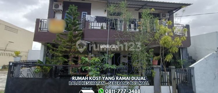 Boarding House 2 Floors Semi Furnished in Baloi Kesehatan Opposite BCS Mall 1
