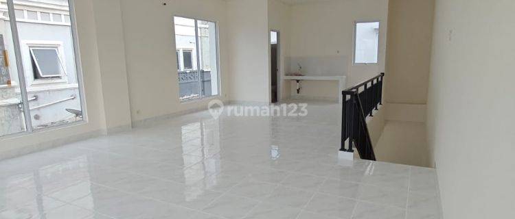 Ruko Di Vienna Grande, Gading Serpong Unfurnished 1