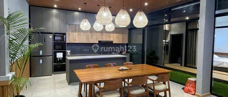 Rumah Cakep Konsep Villa Murah Banget 1