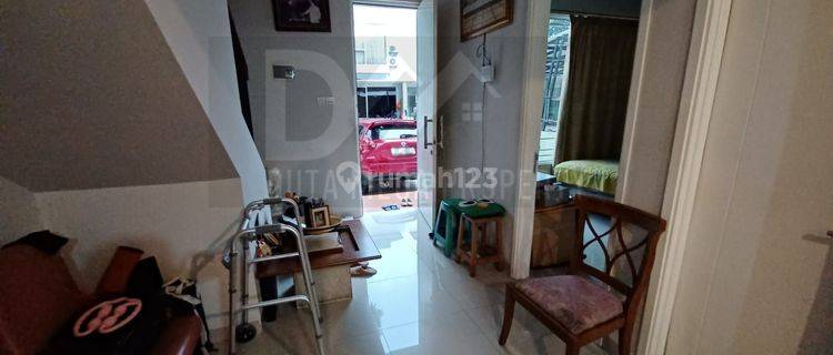 Rumah Asri Cantik Terawat 2 Lantai Kawasan Di Fortune Graha Raya. 1