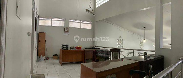 Ruang usaha di Eyckman, Bandung 300 M Bagus SHM 1