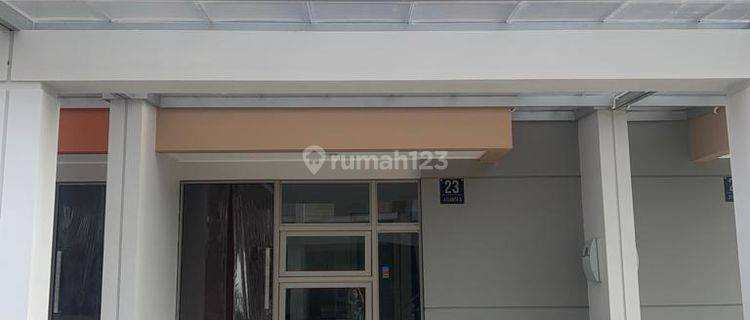 Rumah 2 Lantai Uk 4,5x10 Baru Unfurnished di Pik 2, Jakut 1