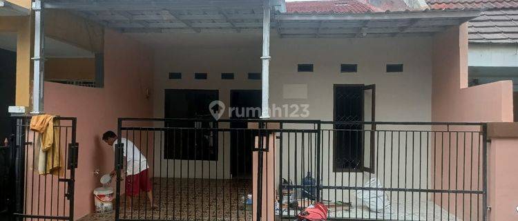 Rumah Siap Huni 1,5 Lantai Strategis di Dukuh Zambrud Bekasi 1