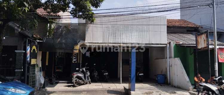 STRATEGIC AFFORDABLE SHOPHOUSE in Antapani by the main road 1