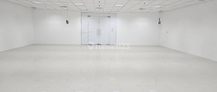 Disewakan Office Space Puri Indah Financial Tower, Kondisi Siap Pakai, Low Zone 1