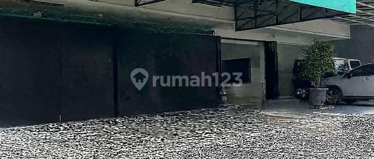 For Quick Sale: 2.5-Story Shop House in Pondok Cabe, Strategic Location 1