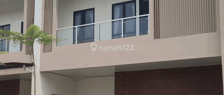 Rumah Cluster Terbaru Untuk Anda Rumah Mewah Dua Lantai  1