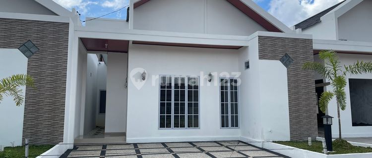 Modern Luxury House One Gate System Near Arengka 1