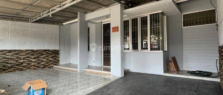 Rumah Di Sewakan Dekat Bunderan Ke 4, Yl  1