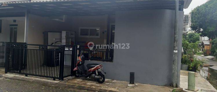 Rumah Di Jual Posisi Hook, L 1