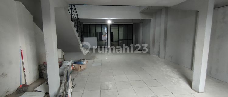 Sudirman Shop House for Rent, 180 M, Good SHM. 1