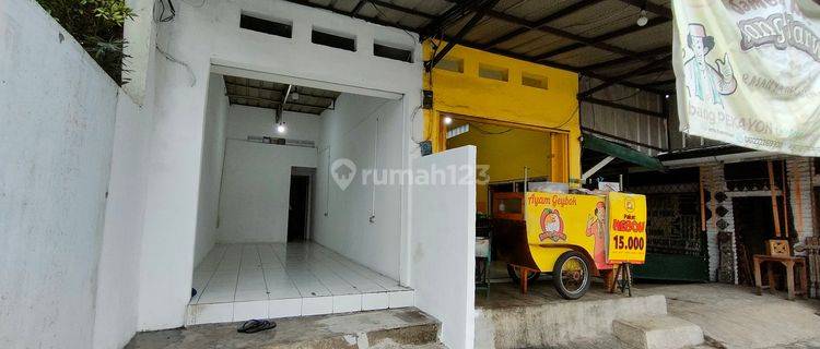 Kios siap sewa di jalan Raya Pekayon Galaxy Bekasi  1