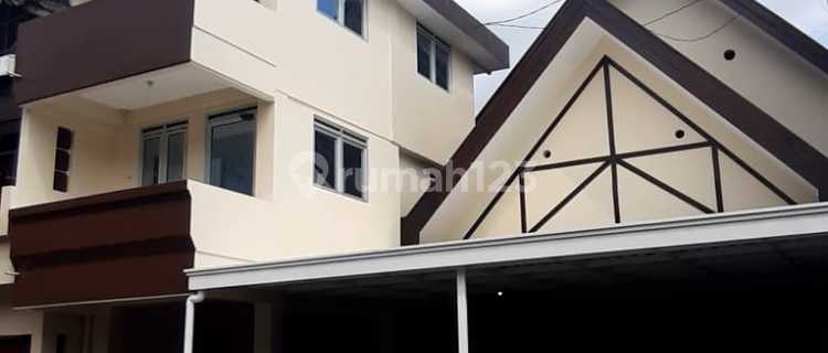 Disewakan Rumah Tinggal 2 Lantai, Dalam Cluster, Dekat Kampus Uii dan Upn Yogyakarta 1