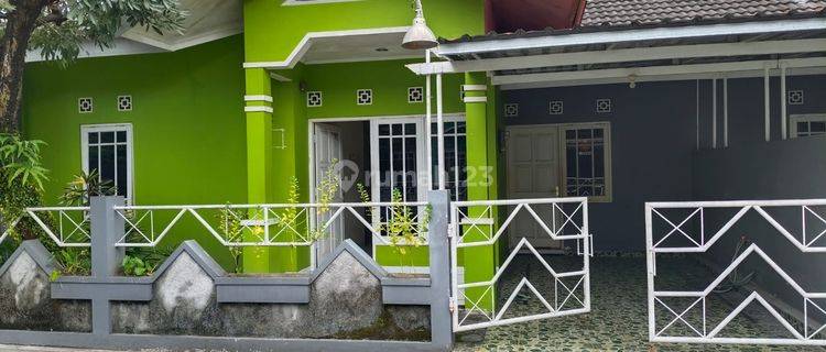 Disewakan Rumah 1 Lantai, Dekat Beberapa Kampus Sekolah, Pusat Kuliner di Yogyakarta 1