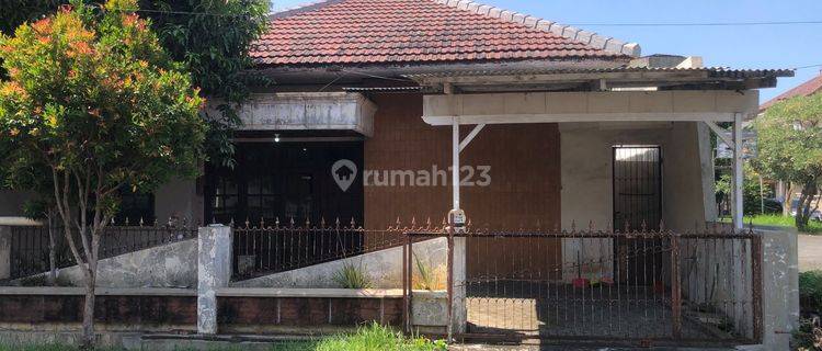 Rumah Unfurnished SHM di Jl. Sembodro, Semarang 1