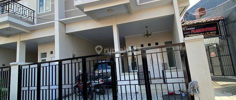 Rumah di Kemayoran Serdang 3 Lantai SHM Bagus 1