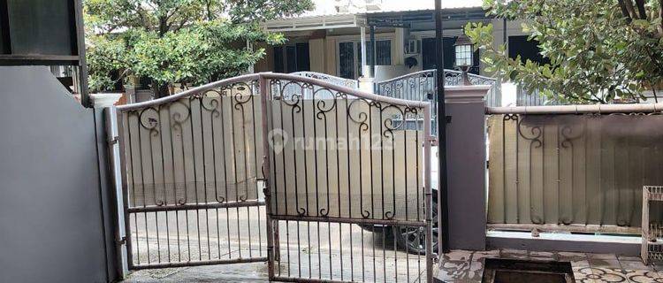 Rumah Cantik Dan Nyaman Siap Huni Di Ujung Menteng, Jakarta Timur 1