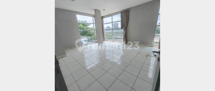 Rented Out 3-Story Corner Shop at Bekasi Town Square (Betos) - Strategic & Premium Location (013). 1